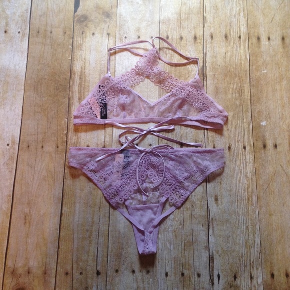 Victoria's Secret Very Sexy Set RESTOCKED! - Picture 4 of 9